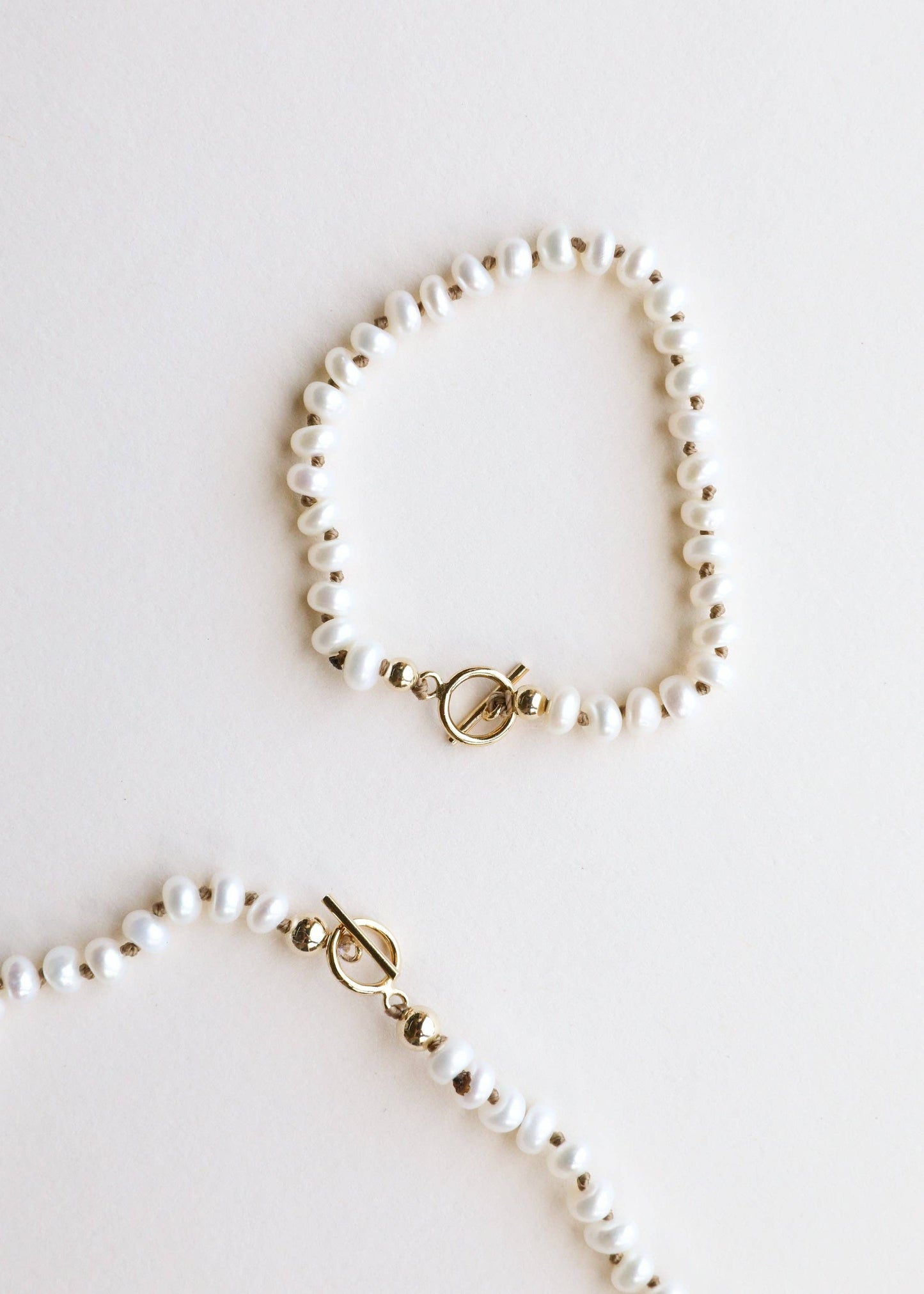 Freshwater pearl bracelet for adults.