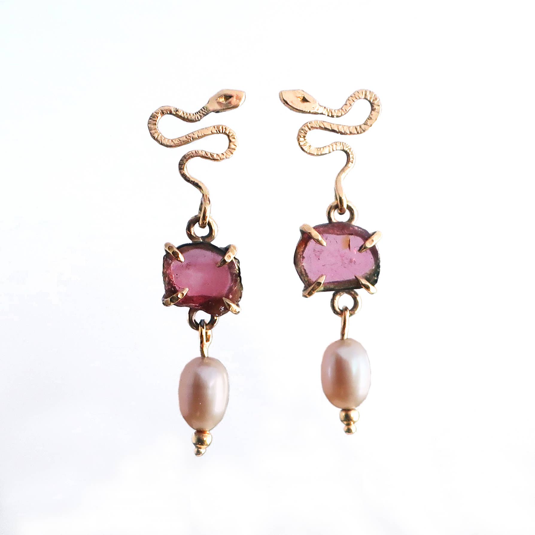 Lightweight viper Pink tourmaline and fresh water pearl dangling earrings.