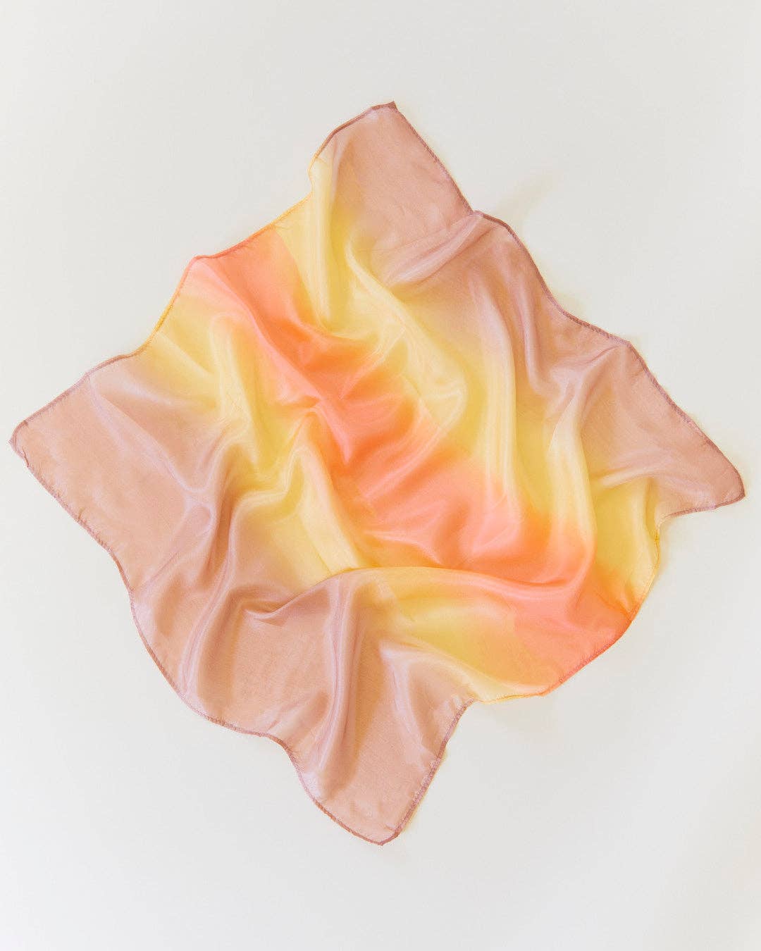 Non-toxic dyes playsilks.